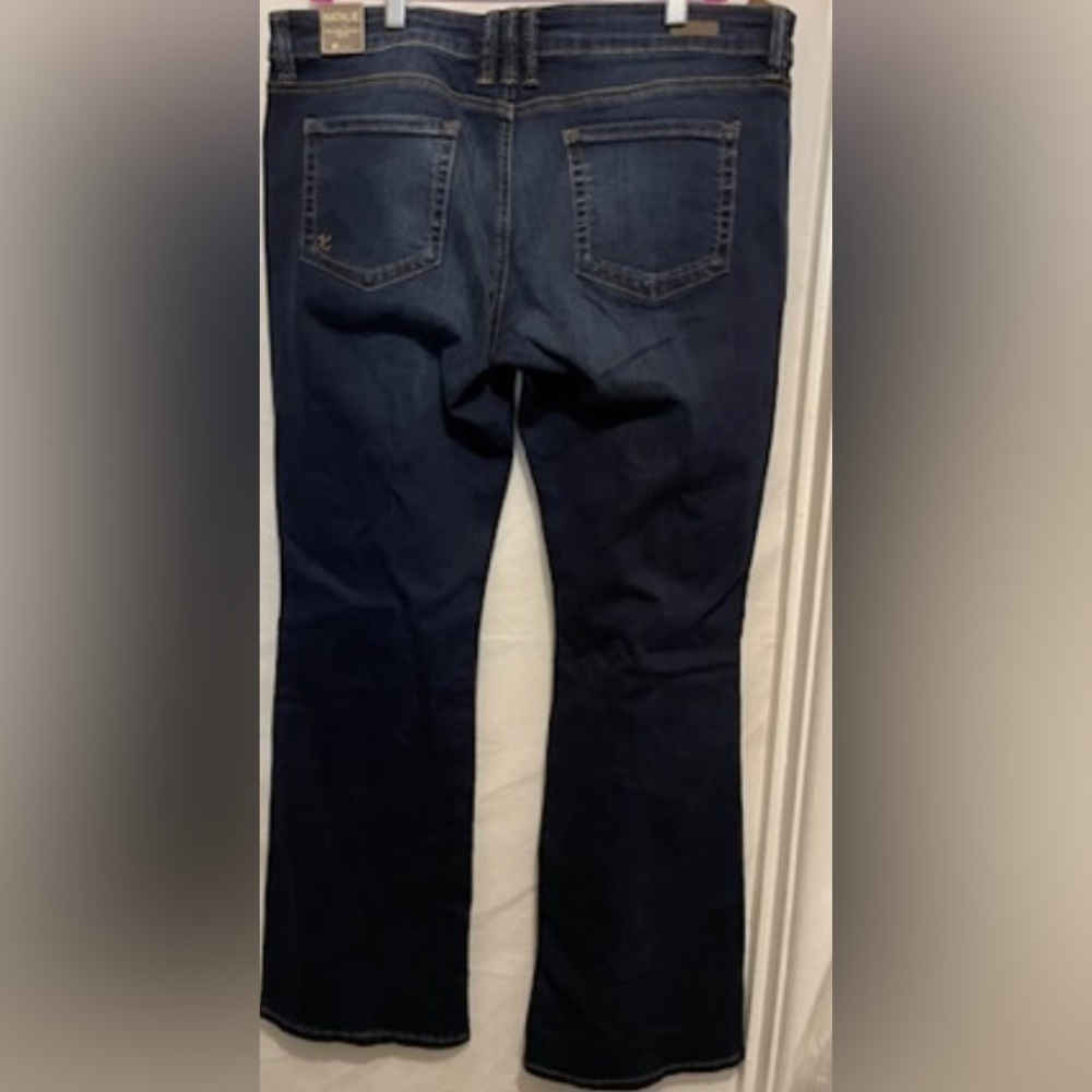 Natalie Bootcut, Long Inseam - Picture 3 of 10